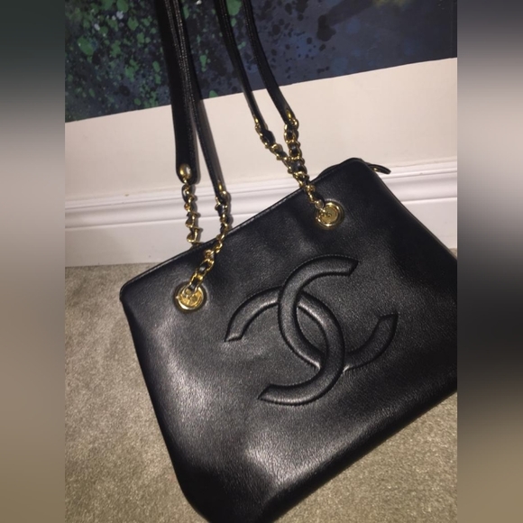 Authentic Chanel Leather Hand Bag - Picture 3 of 10